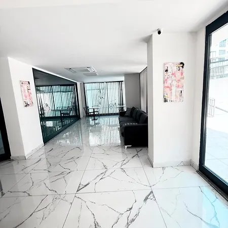 Apartment In In The Center By The Sea *
